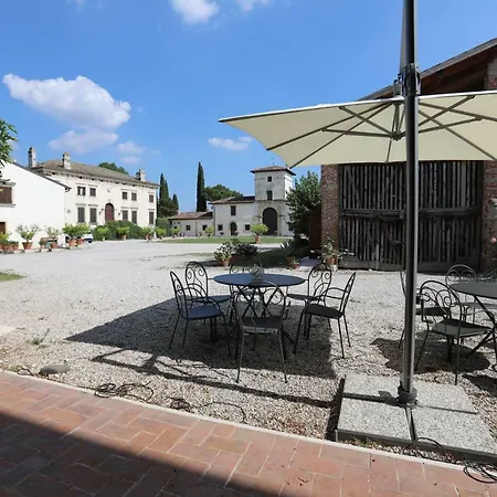 Konukevi Relais Antica Corte