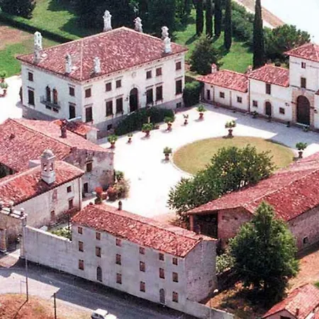Relais Antica Corte Konukevi Verona