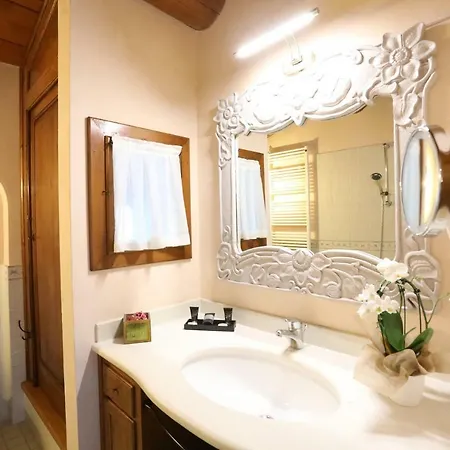 Relais Antica Corte بيت ضيافة